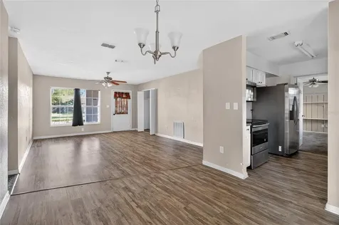 2715 Elmhurst Circle Orlando FL 32810