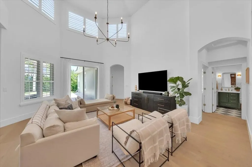 14639 Chatsworth Manor Circle Tampa FL 33626