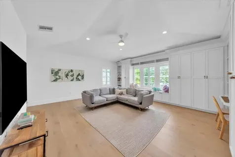 14639 Chatsworth Manor Circle Tampa FL 33626