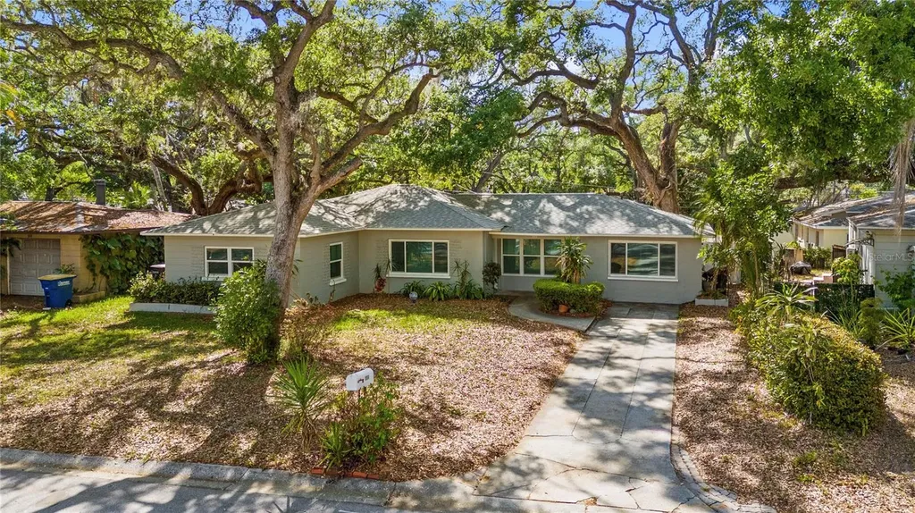 804 S Evergreen Avenue Clearwater FL 33756