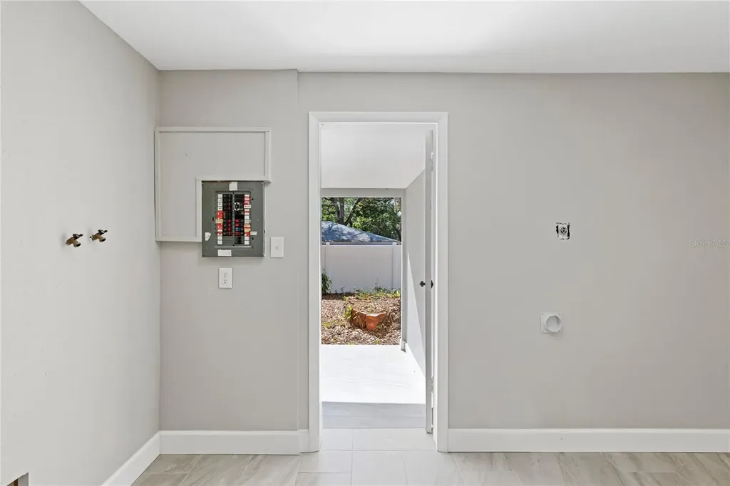 804 S Evergreen Avenue Clearwater FL 33756
