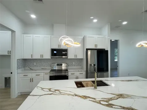 1721 Mcclellan Road Frostproof FL 33843