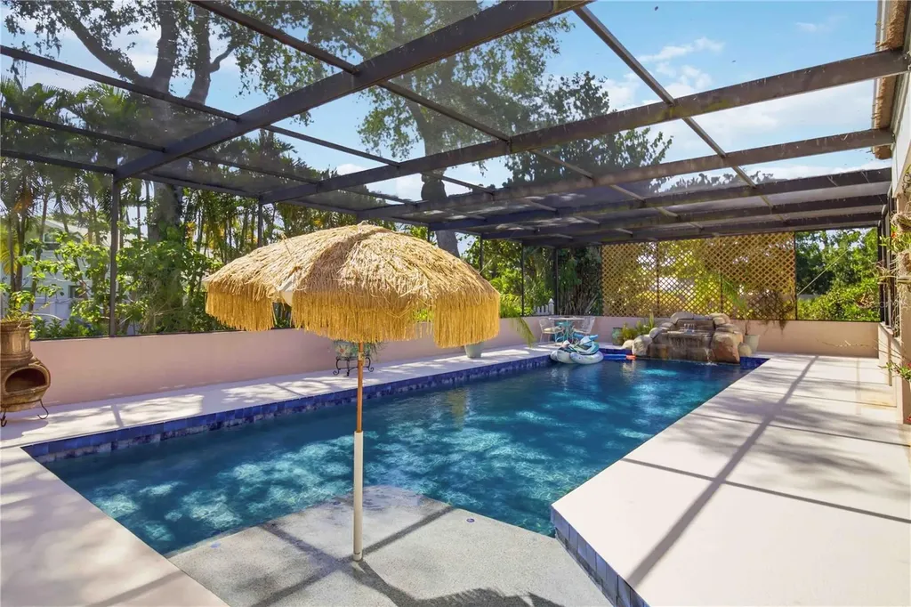 3951 Country View Drive Sarasota FL 34233