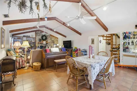 3951 Country View Drive Sarasota FL 34233