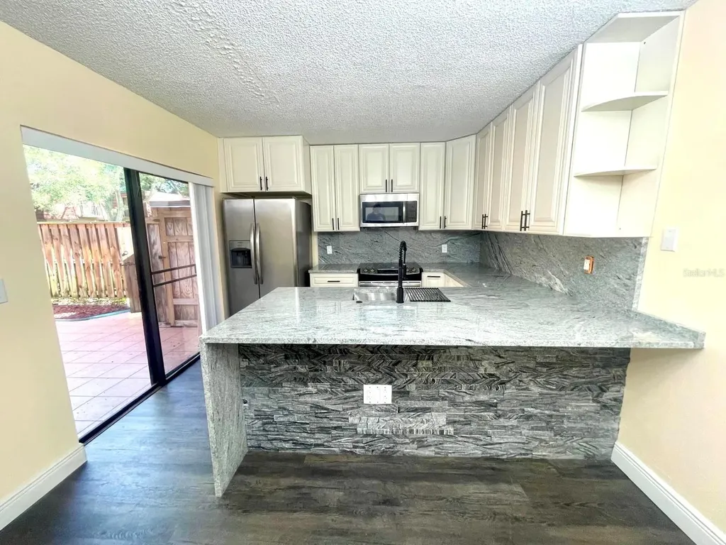 2712 14th Court Palm Harbor FL 34684