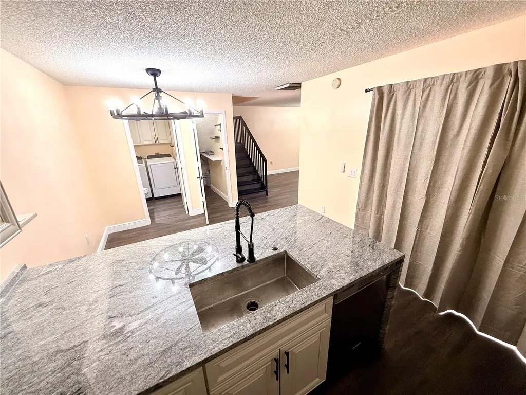 2712 14th Court Palm Harbor FL 34684