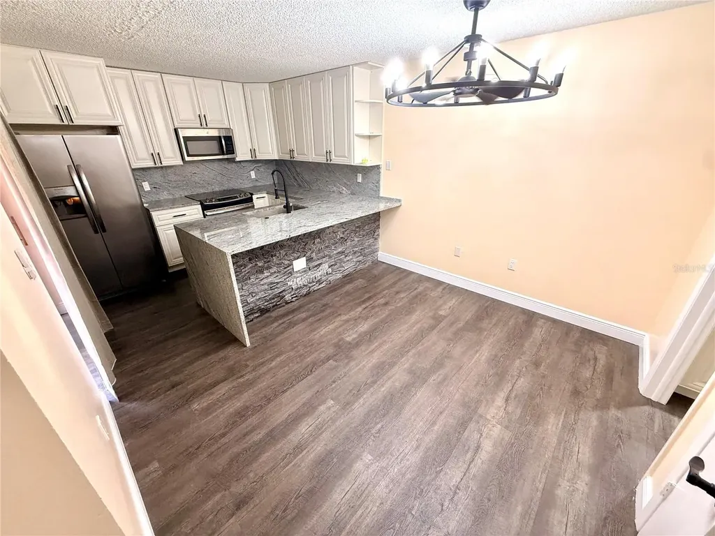 2712 14th Court Palm Harbor FL 34684
