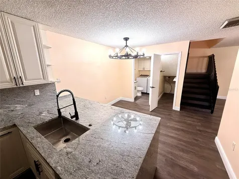 2712 14th Court Palm Harbor FL 34684