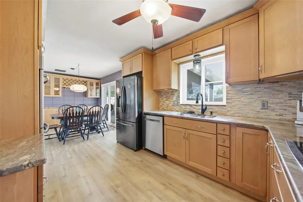 10871 Grove Terrace Seminole FL 33772