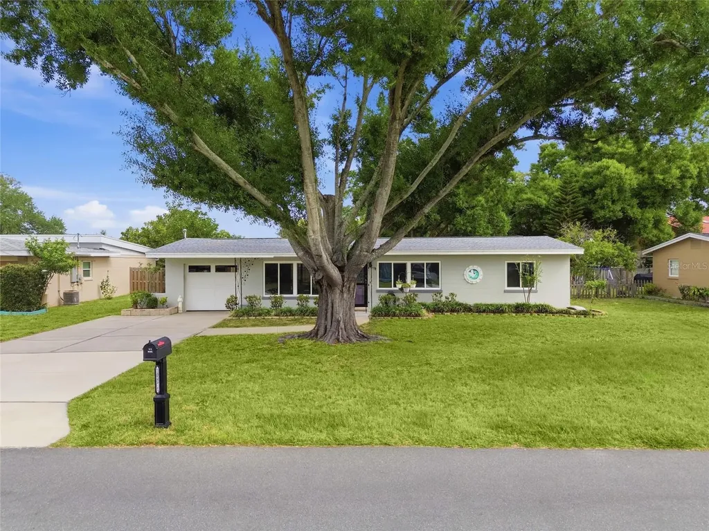 10871 Grove Terrace Seminole FL 33772