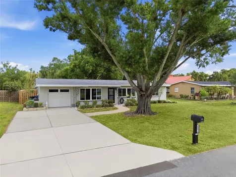 10871 Grove Terrace Seminole FL 33772
