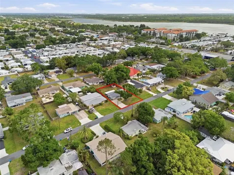 10871 Grove Terrace Seminole FL 33772