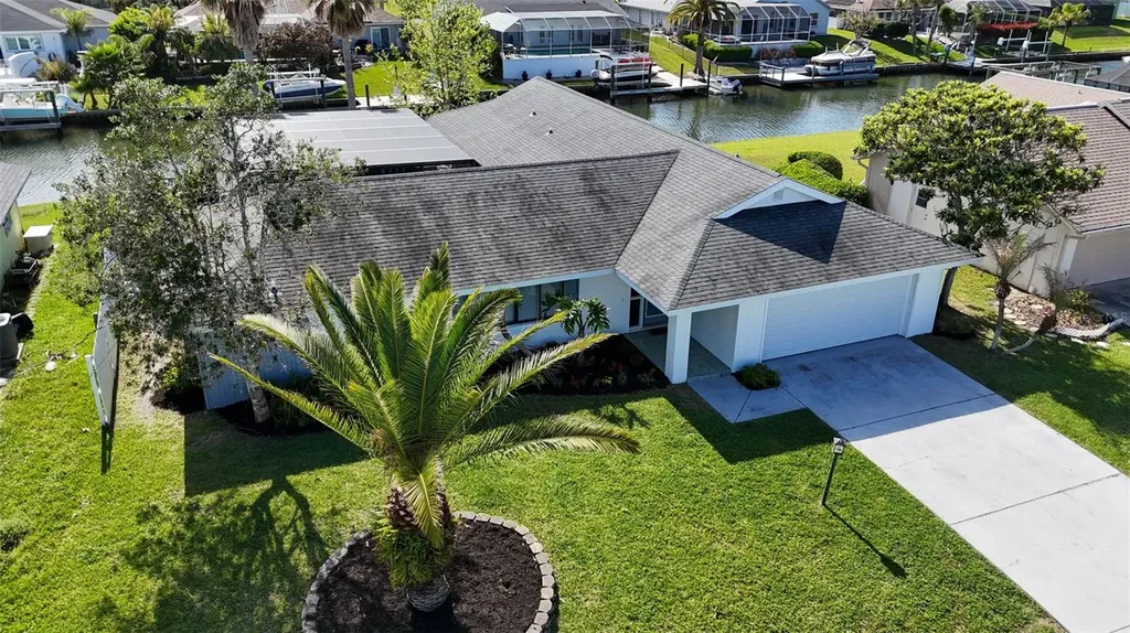 12 Clarendon Court S Palm Coast FL 32137