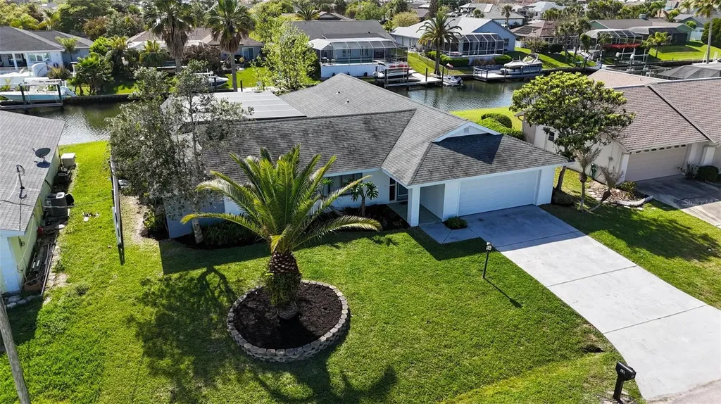 12 Clarendon Court S Palm Coast FL 32137