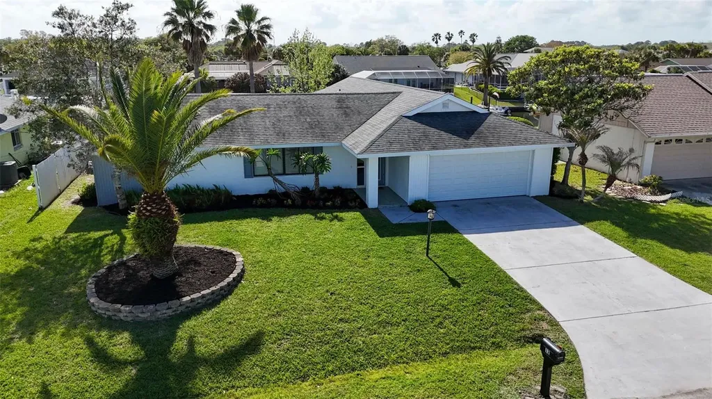 12 Clarendon Court S Palm Coast FL 32137