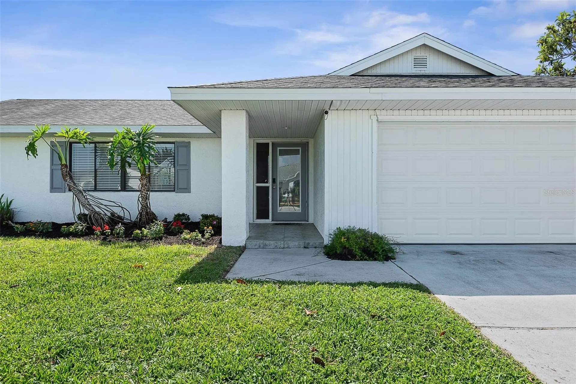 12 Clarendon Court S Palm Coast FL 32137