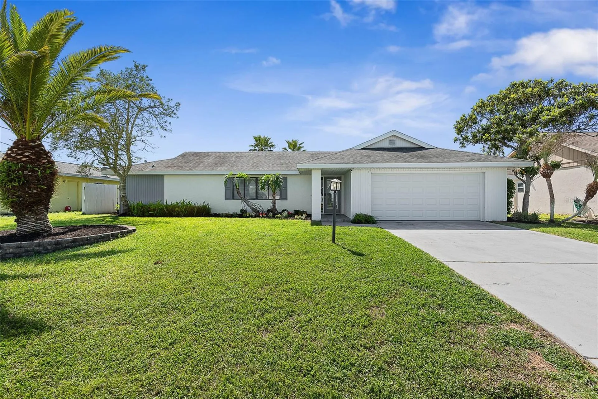 12 Clarendon Court S Palm Coast FL 32137