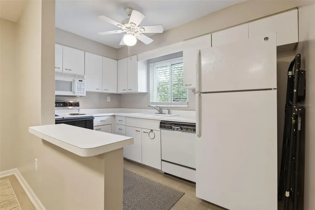 525 Conway Road Orlando FL 32807