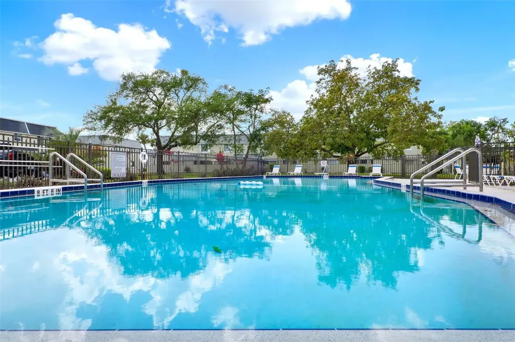 525 Conway Road Orlando FL 32807