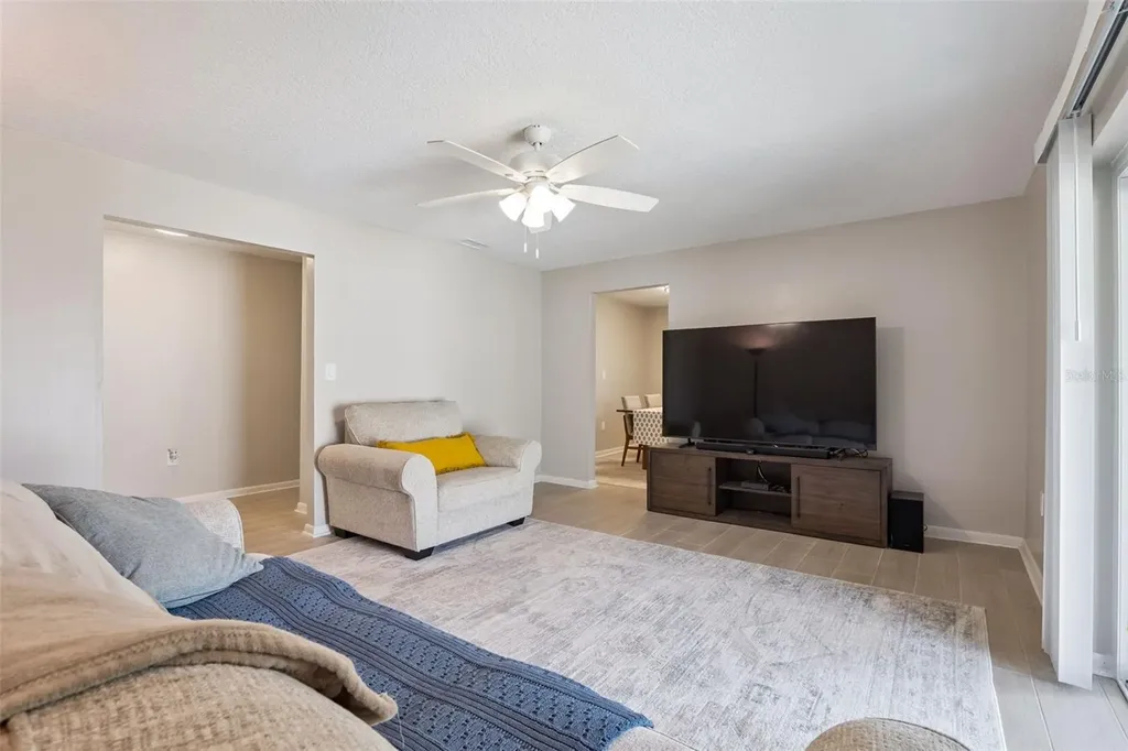 525 Conway Road Orlando FL 32807