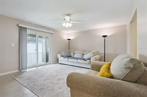 525 Conway Road Orlando FL 32807