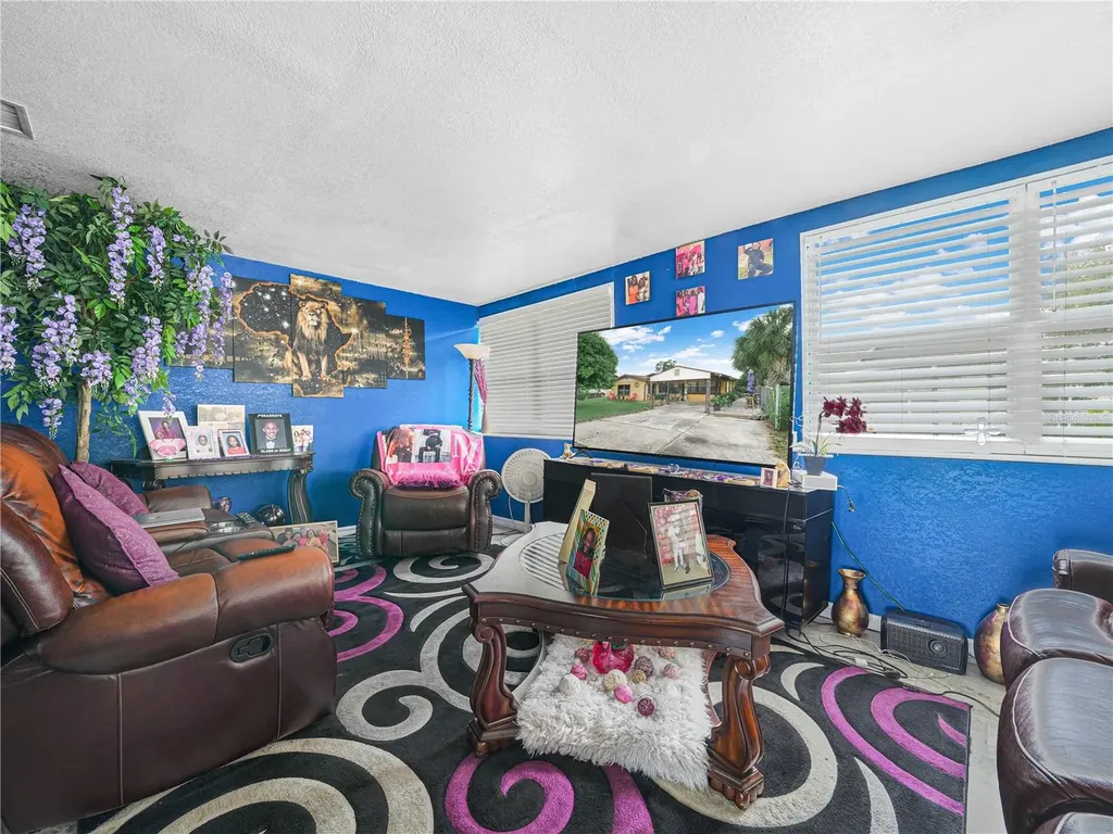 129 W Northside Drive Lake Wales FL 33853