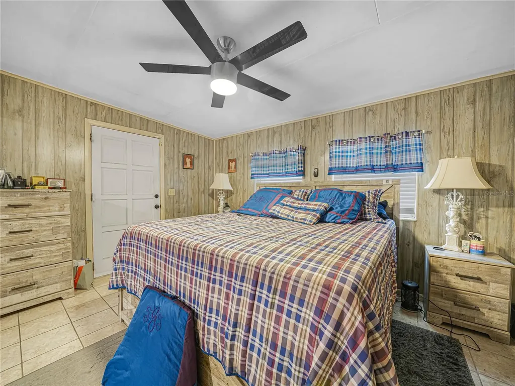 129 W Northside Drive Lake Wales FL 33853