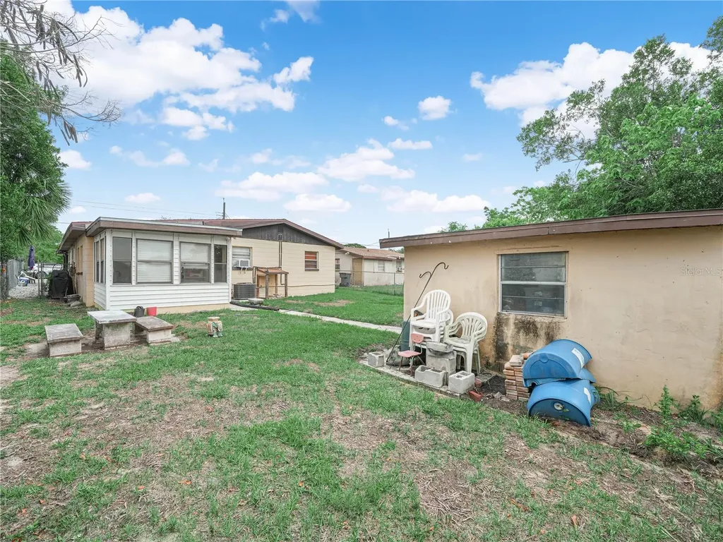 129 W Northside Drive Lake Wales FL 33853