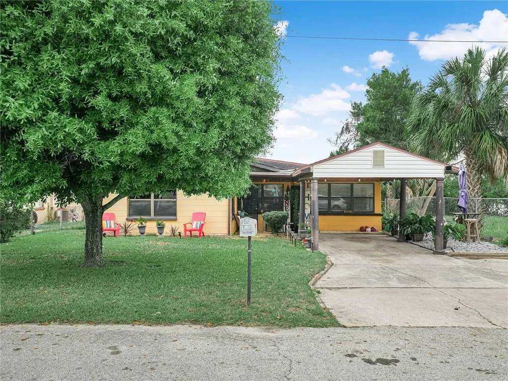 129 W Northside Drive Lake Wales FL 33853