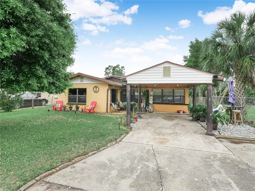 129 W Northside Drive Lake Wales FL 33853