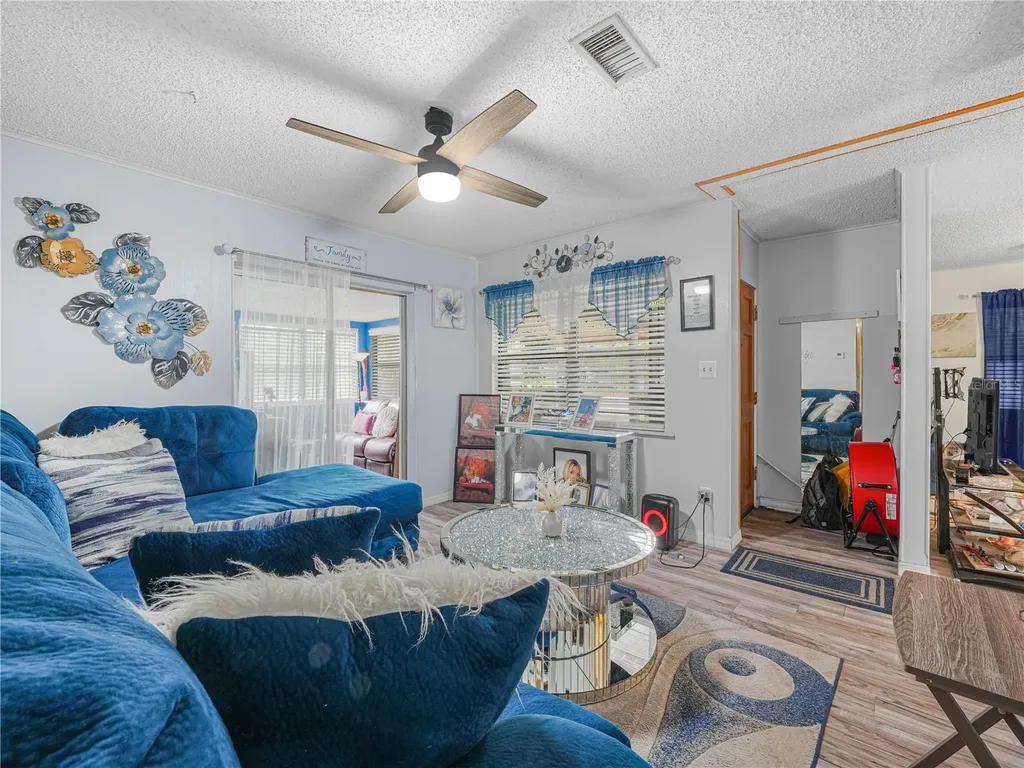 129 W Northside Drive Lake Wales FL 33853