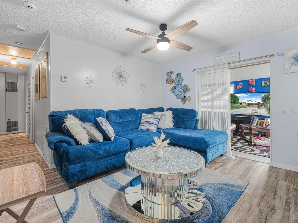 129 W Northside Drive Lake Wales FL 33853