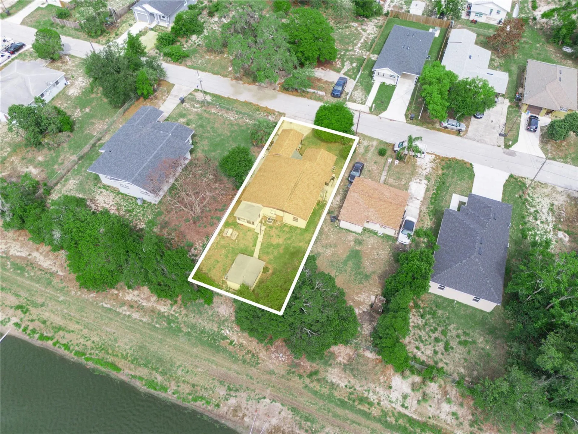 129 W Northside Drive Lake Wales FL 33853