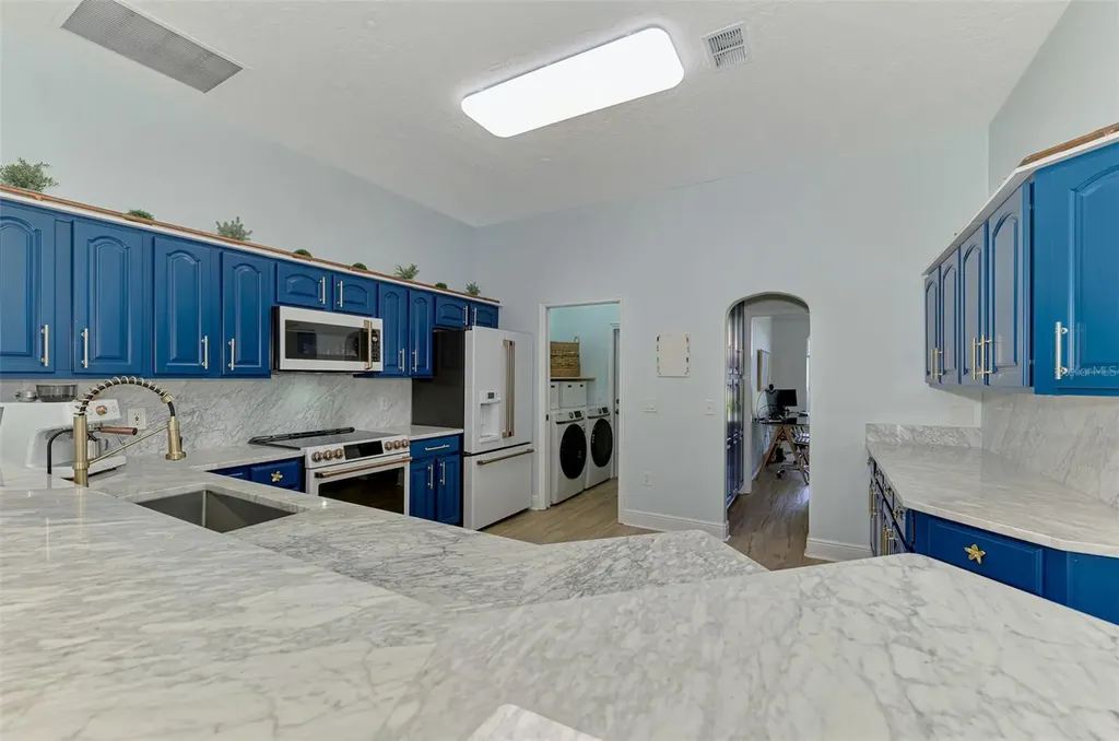5106 76th Street E Bradenton FL 34203