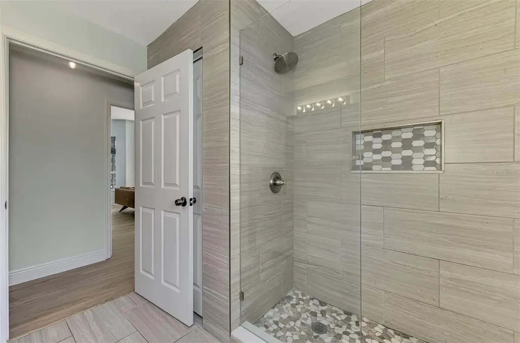 5106 76th Street E Bradenton FL 34203