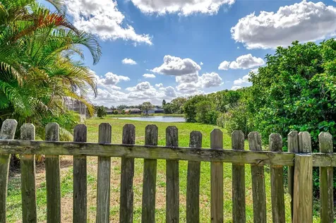 5106 76th Street E Bradenton FL 34203