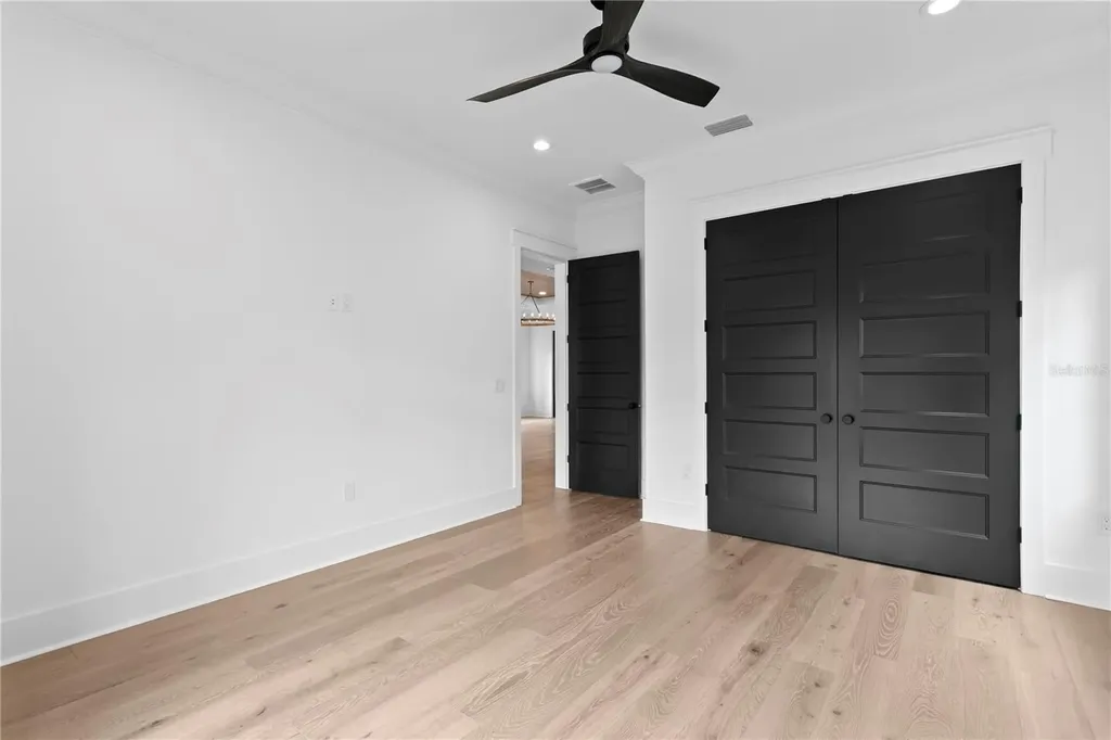 2503 N Glenwood Drive Tampa FL 33602