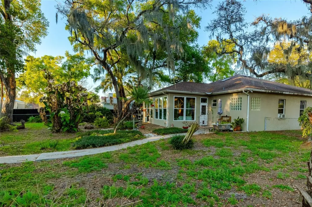 8508 Dee Circle Riverview FL 33569