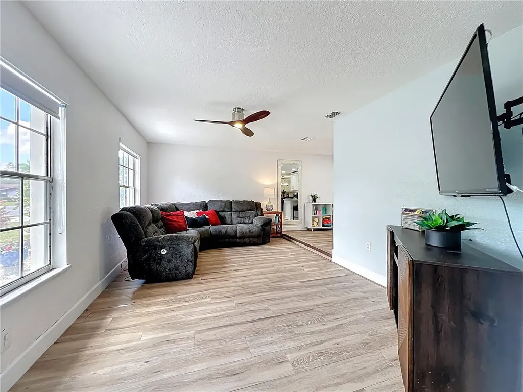 5317 Myrica Road Orlando FL 32810