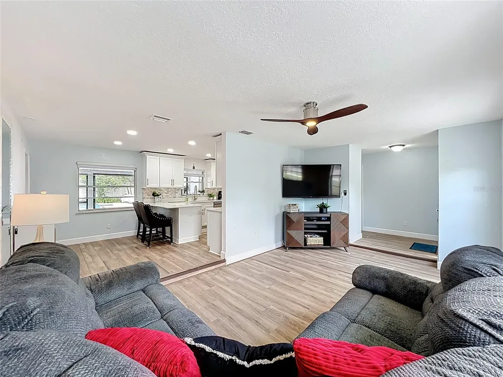 5317 Myrica Road Orlando FL 32810