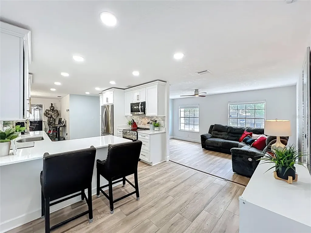 5317 Myrica Road Orlando FL 32810