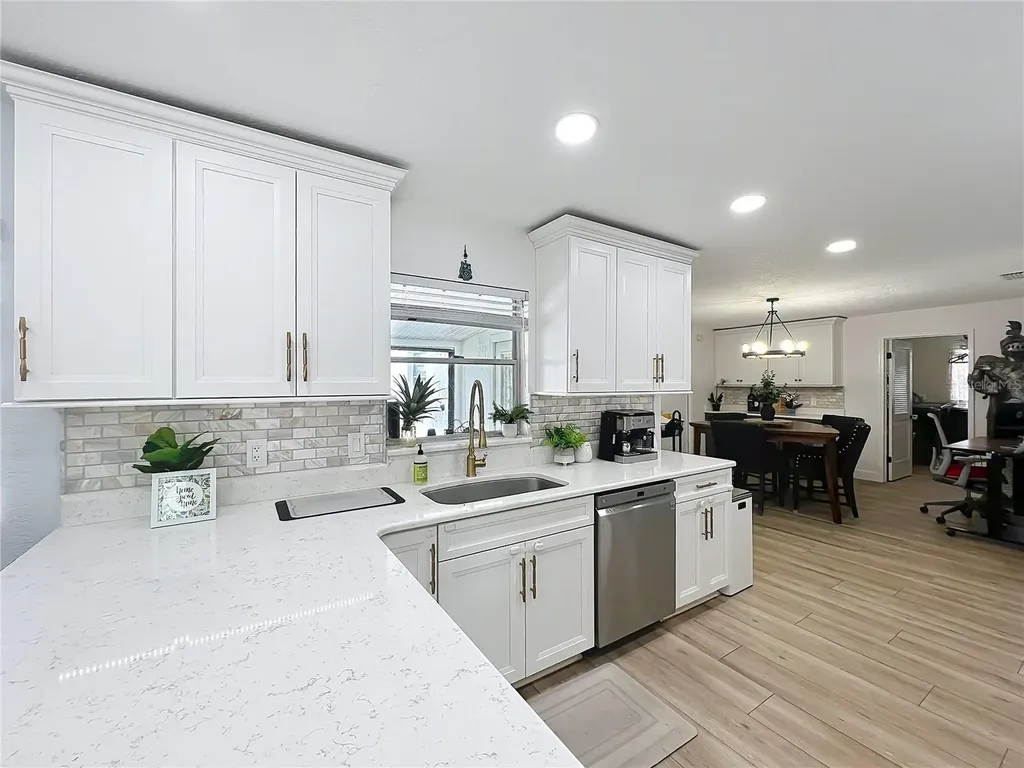 5317 Myrica Road Orlando FL 32810