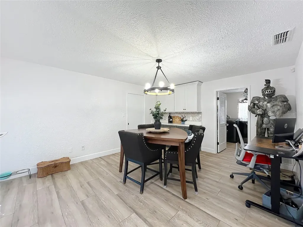 5317 Myrica Road Orlando FL 32810