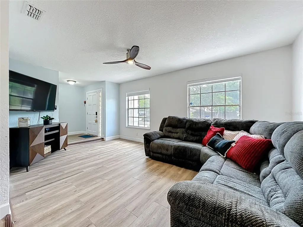 5317 Myrica Road Orlando FL 32810