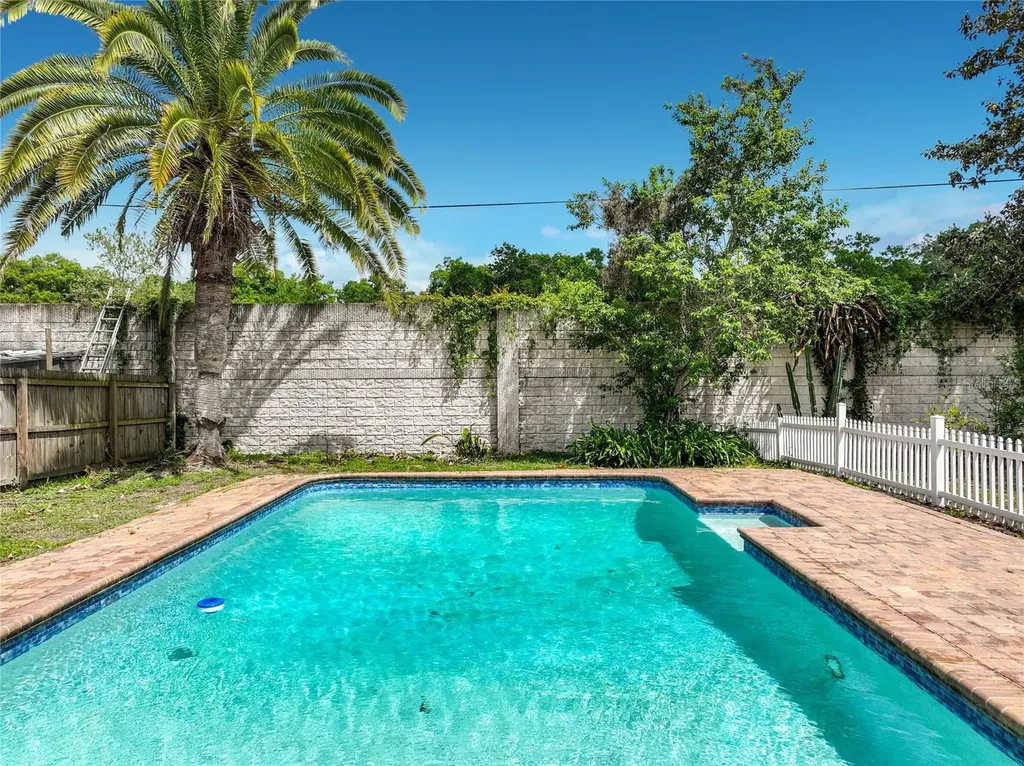 5317 Myrica Road Orlando FL 32810