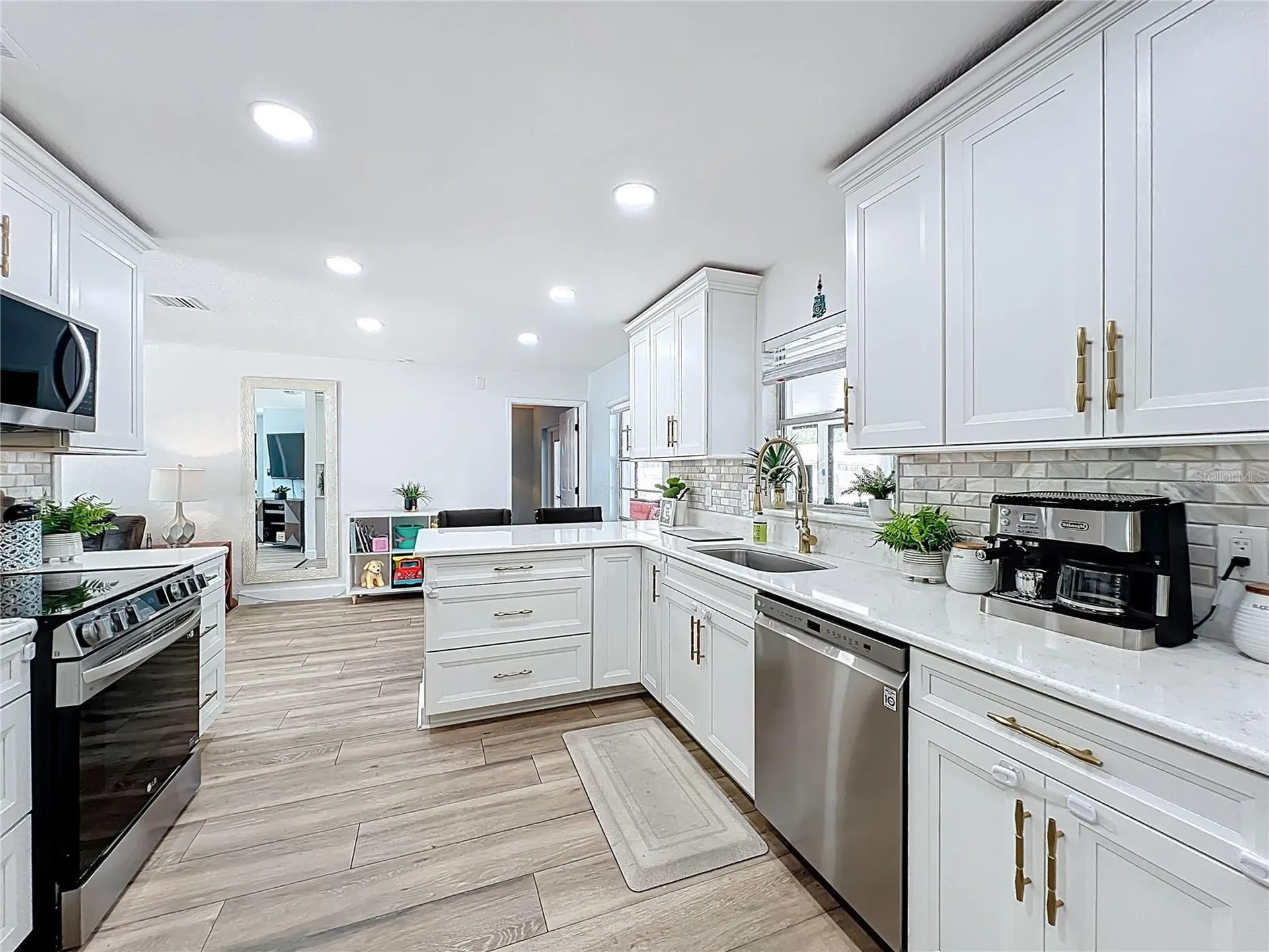 5317 Myrica Road Orlando FL 32810