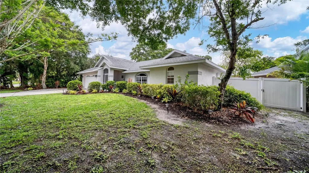5219 Inverness Drive Sarasota FL 34243