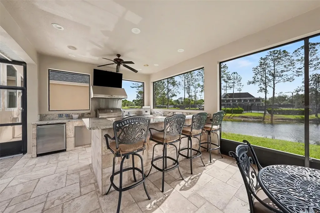 18817 Wimbledon Circle Lutz FL 33558