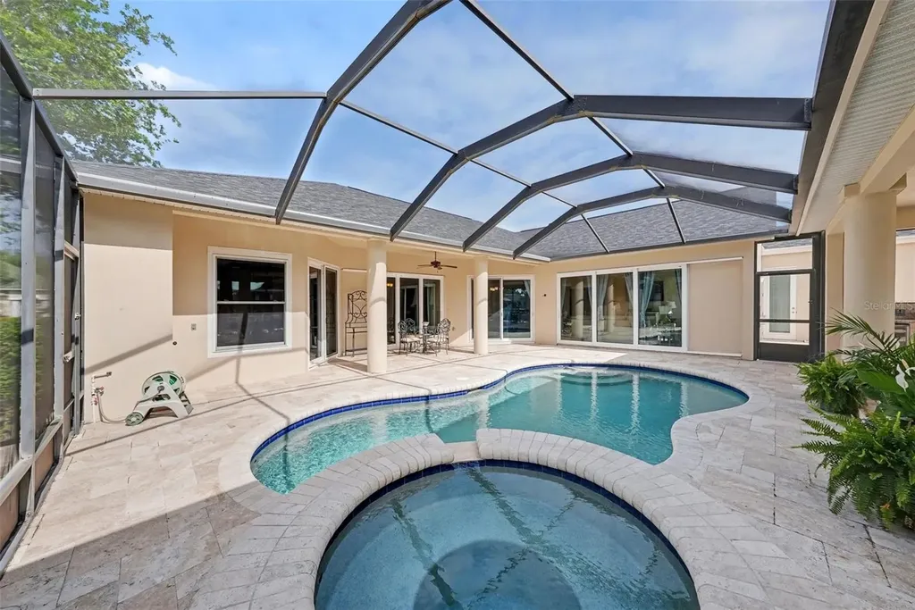 18817 Wimbledon Circle Lutz FL 33558