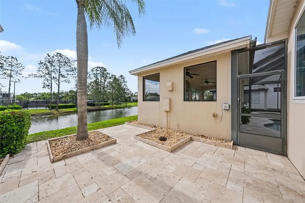 18817 Wimbledon Circle Lutz FL 33558